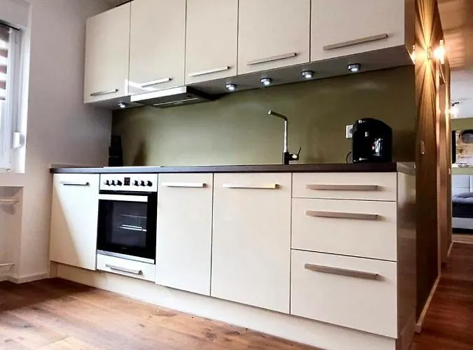 Modernes Rhein Mit Balkon Apartment *